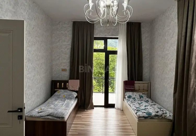 4 otaqlı mənzil Satılır, Quba