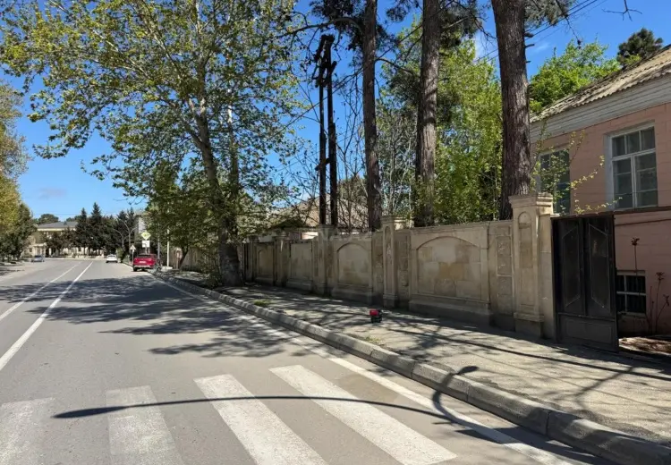 200 m² Obyekt / Ofis Satılır, Xaçmaz