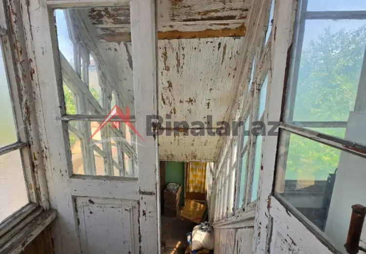 8 otaqlı mənzil Satılır, Quba