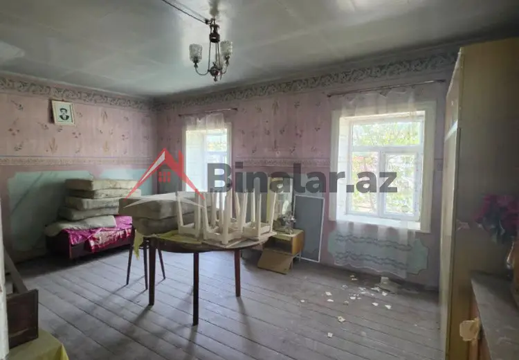 8 otaqlı mənzil Satılır, Quba