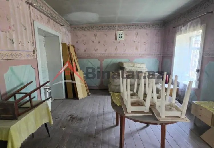 8 otaqlı mənzil Satılır, Quba