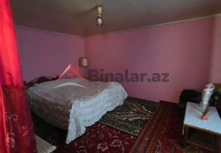 8 otaqlı mənzil Satılır, Quba