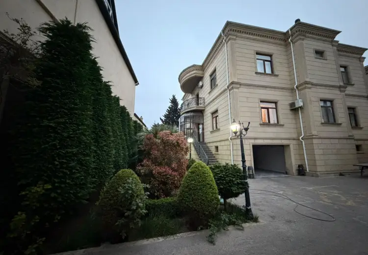 8 otaqlı mənzil Satılır, Badamdar qəs., Səbail, Bakı