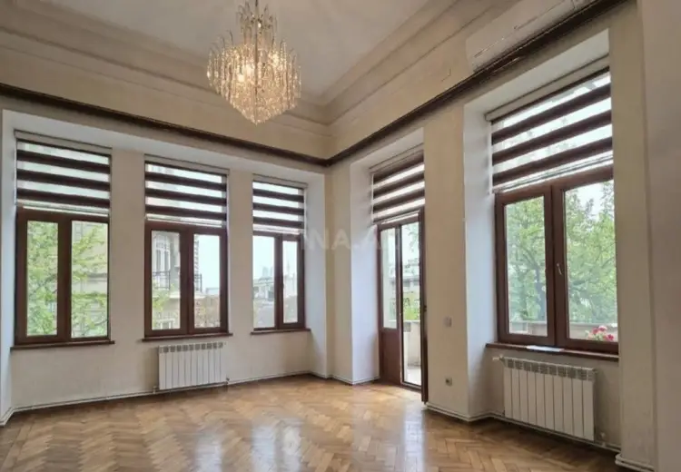 150 m² Obyekt / Ofis Kirayə (aylıq), Yasamal, Bakı