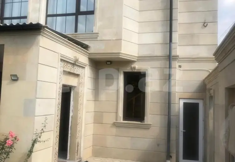 8 otaqlı mənzil , Qusar
