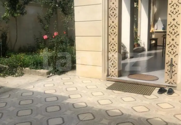 8 otaqlı mənzil , Qusar
