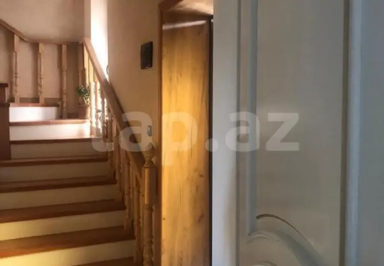 8 otaqlı mənzil , Qusar