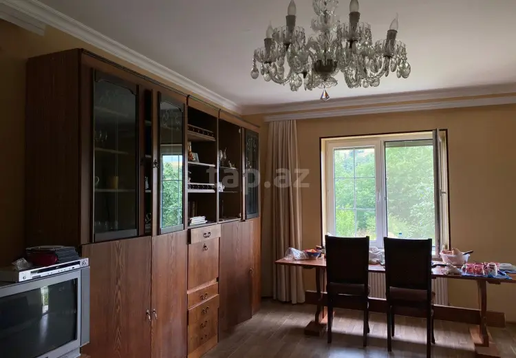 4 otaqlı mənzil , Qusar