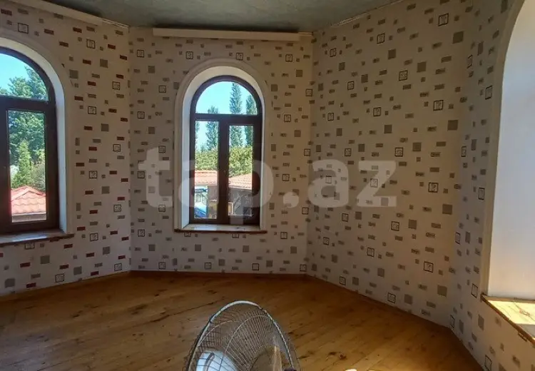 5 otaqlı mənzil , Qusar