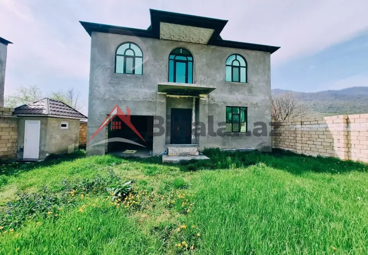 6 otaqlı mənzil Satılır, Qəbələ