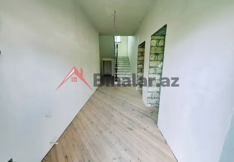 6 otaqlı mənzil Satılır, Qəbələ