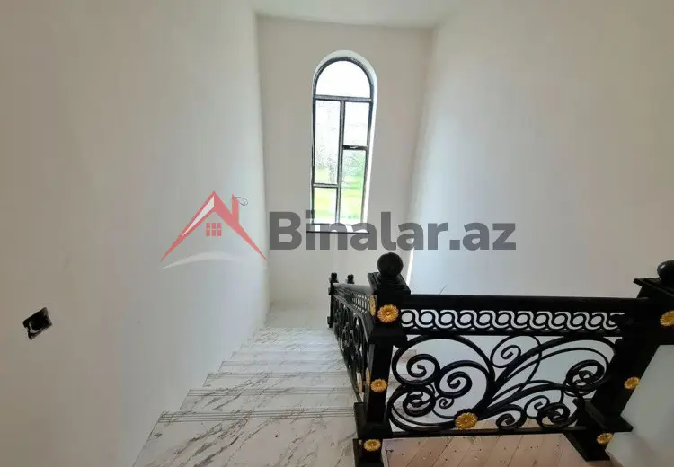 6 otaqlı mənzil Satılır, Qəbələ