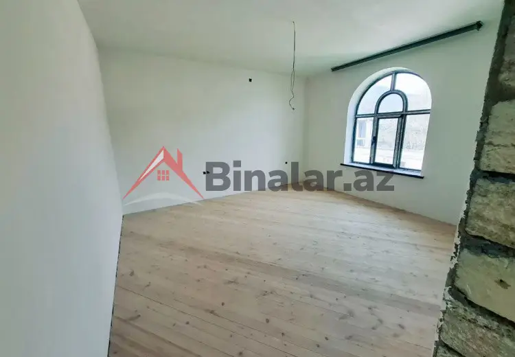 6 otaqlı mənzil Satılır, Qəbələ