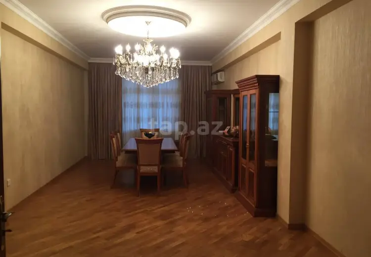 3 otaqlı mənzil , Bakı