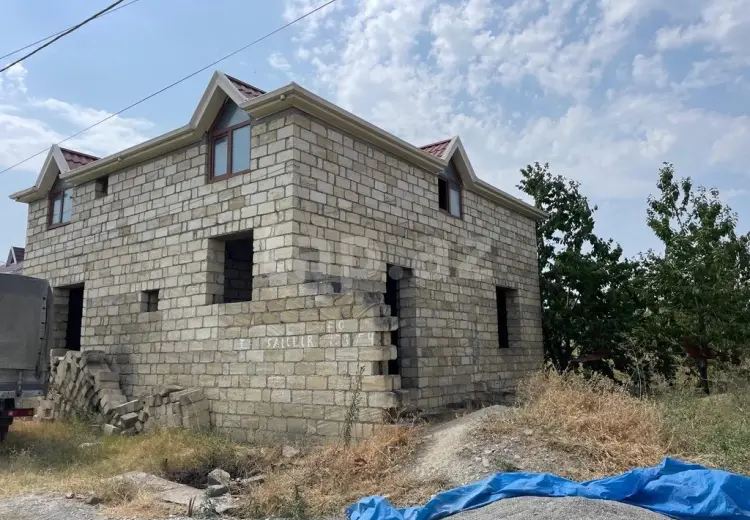 4 otaqlı mənzil , Quba