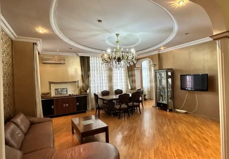 1 000 AZN - 3 otaqlı mənzil Kirayə (aylıq), Bakı