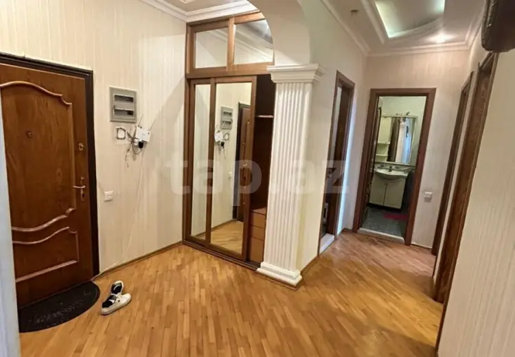 1 000 AZN - 3 otaqlı mənzil Kirayə (aylıq), Bakı