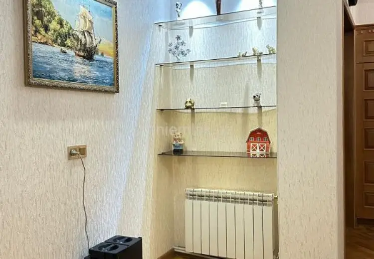 415 000 AZN - 4 otaqlı mənzil Satılır, Nərimanov, Bakı