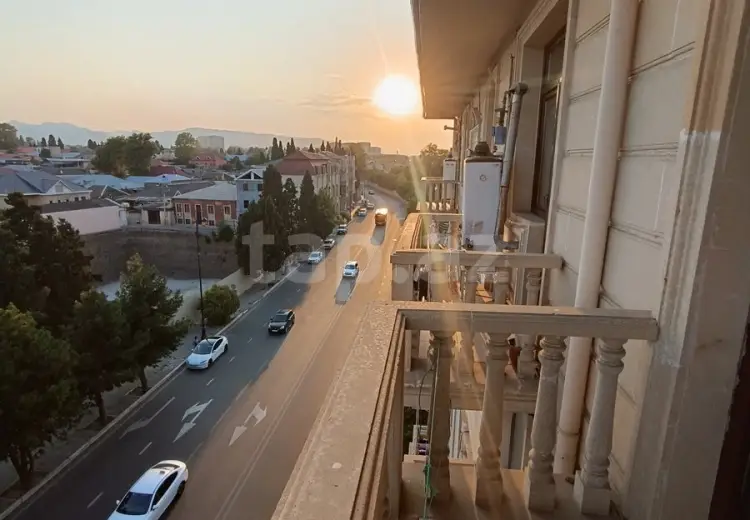 3 otaqlı mənzil , Gəncə