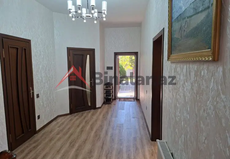 6 otaqlı mənzil Satılır, Quba