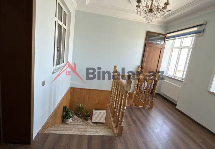 11 otaqlı mənzil Satılır, Xırdalan