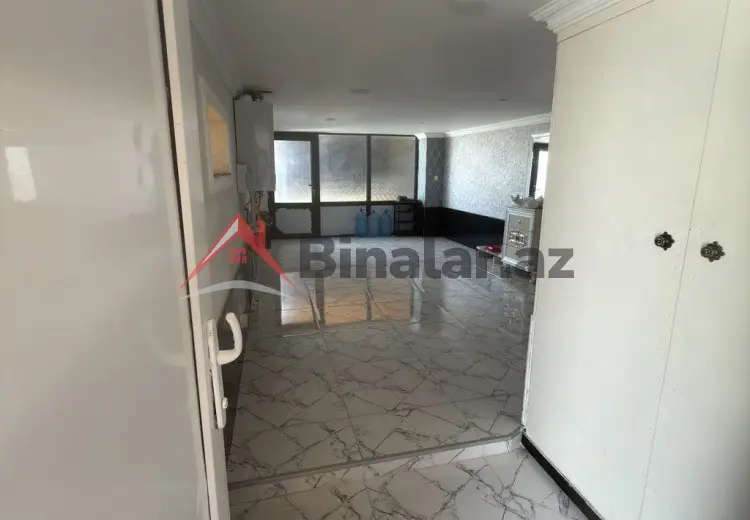 11 otaqlı mənzil Satılır, Xırdalan