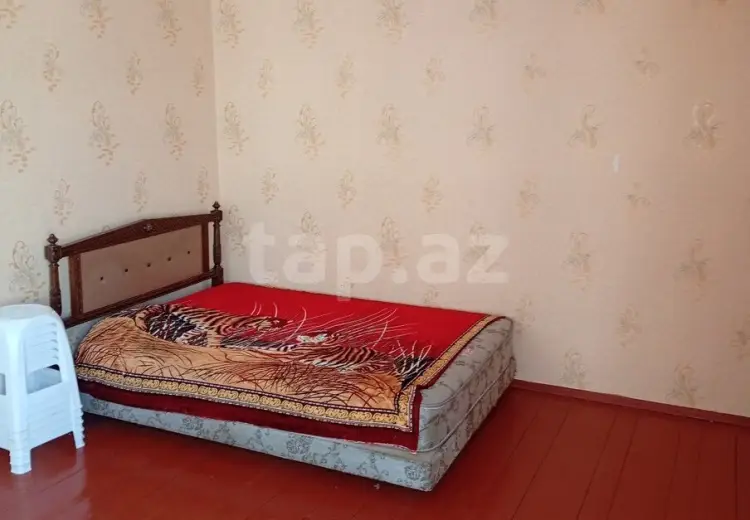9 otaqlı mənzil , Şəki