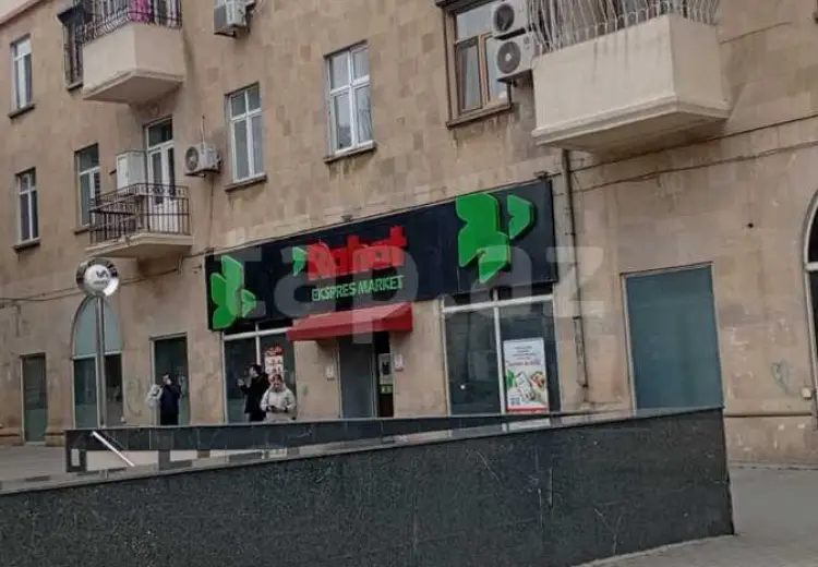 3 otaqlı mənzil , Bakı