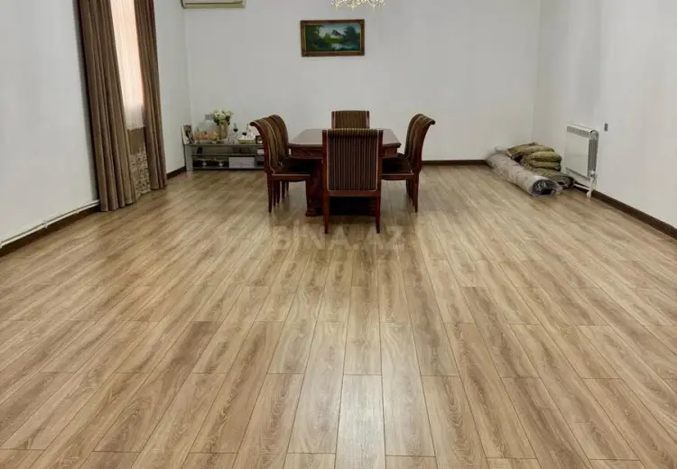 5 otaqlı mənzil Satılır, Nizami, Bakı