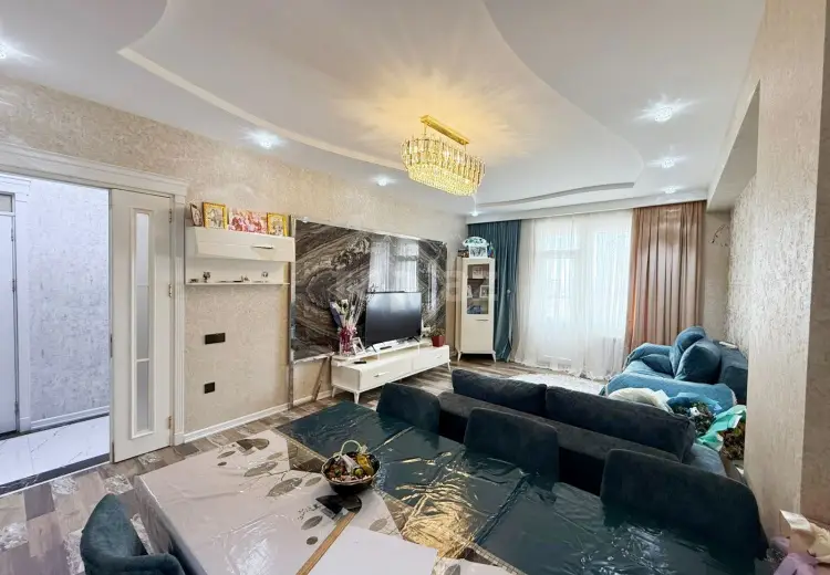 4 otaqlı mənzil , Bakı