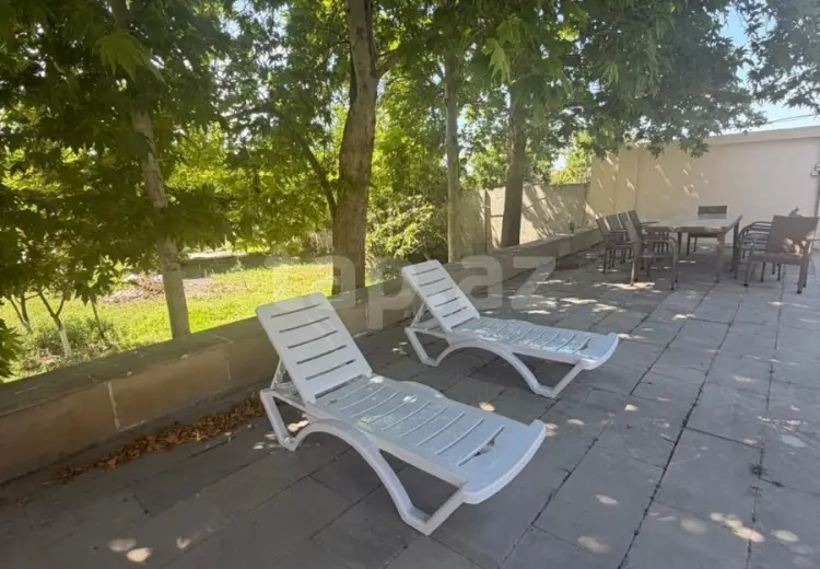 250 AZN - 6 otaqlı mənzil Kirayə (günlük), Novxanı, Abşeron