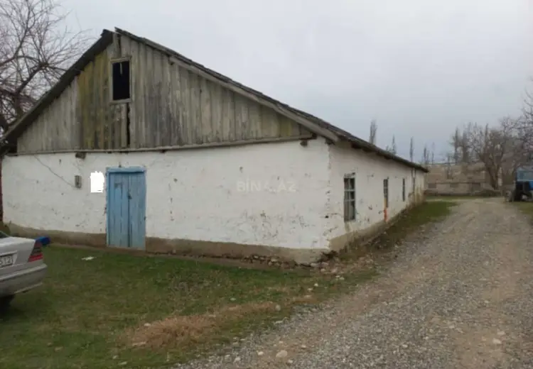 260 m² Obyekt / Ofis Satılır, Xaçmaz