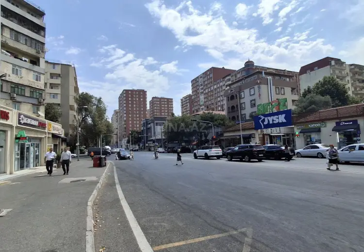 37 m² Obyekt / Ofis Satılır, 8-ci mikrorayon, Binəqədi, Bakı