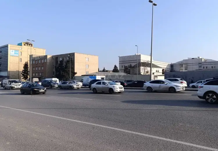 1300 m² Obyekt / Ofis Satılır, Nərimanov, Bakı