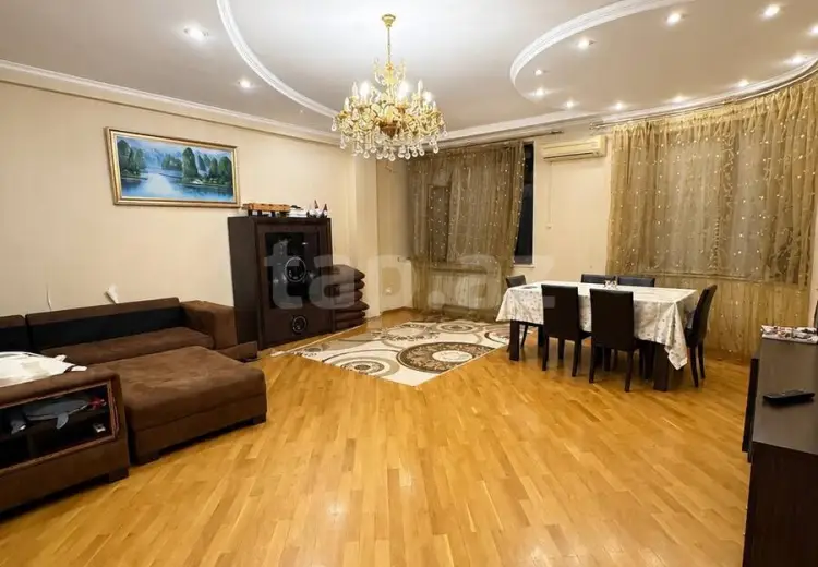 3 otaqlı mənzil , Bakı
