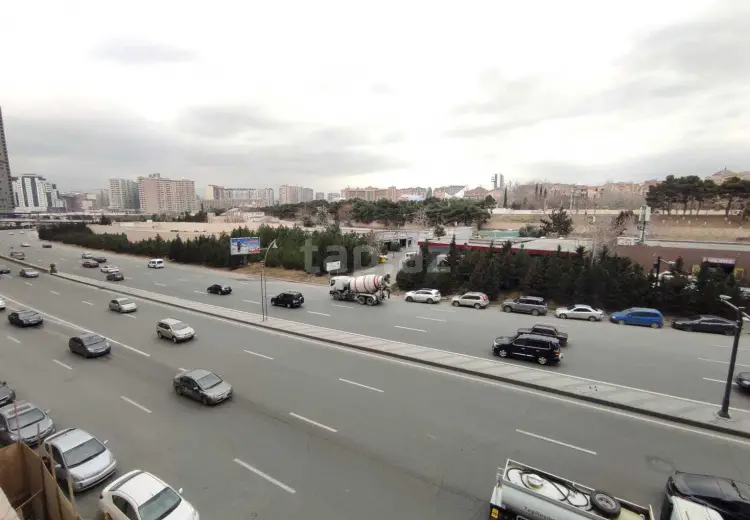 4 otaqlı mənzil , Bakı