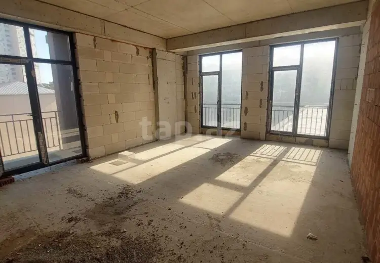 3 otaqlı mənzil , Bakı