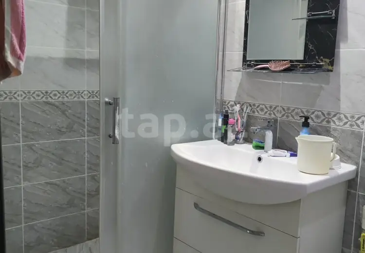 9 otaqlı mənzil , Bakı