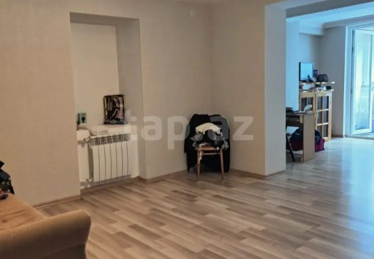 9 otaqlı mənzil , Bakı