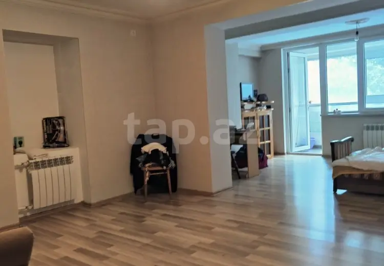 9 otaqlı mənzil , Bakı