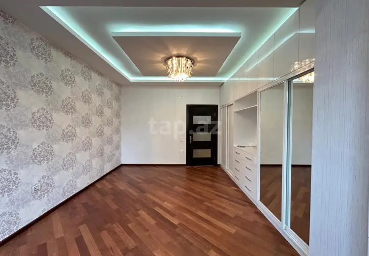 3 otaqlı mənzil , Bakı
