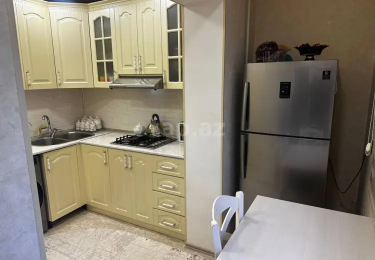 245 000 AZN - 4 otaqlı mənzil, Bakı