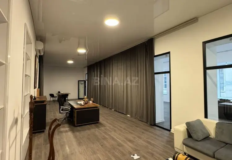 250 m² Obyekt / Ofis Satılır, Səbail, Bakı