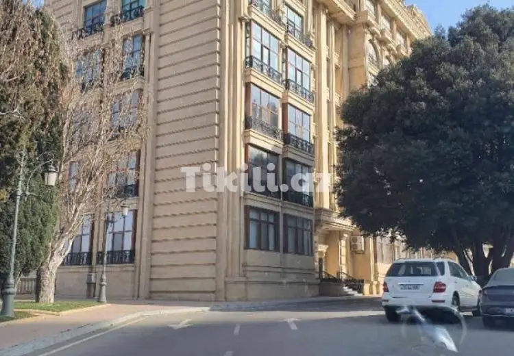 1 700 000 AZN - 4 otaqlı mənzil Satılır, İçəri şəhər, Səbail, Bakı