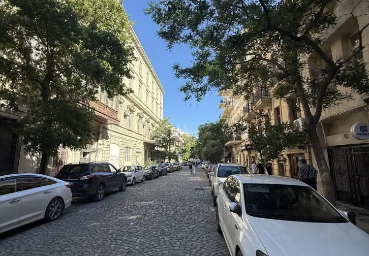26 m² Obyekt / Ofis Satılır, Səbail, Bakı