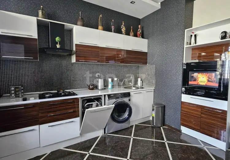 3 otaqlı mənzil , Bakı