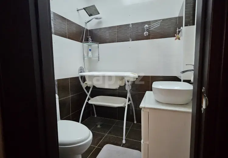 3 otaqlı mənzil , Bakı
