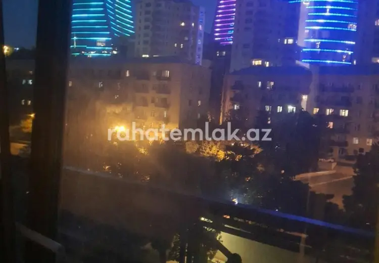 1 700 000 AZN - 4 otaqlı mənzil Satılır, Səbail, Bakı