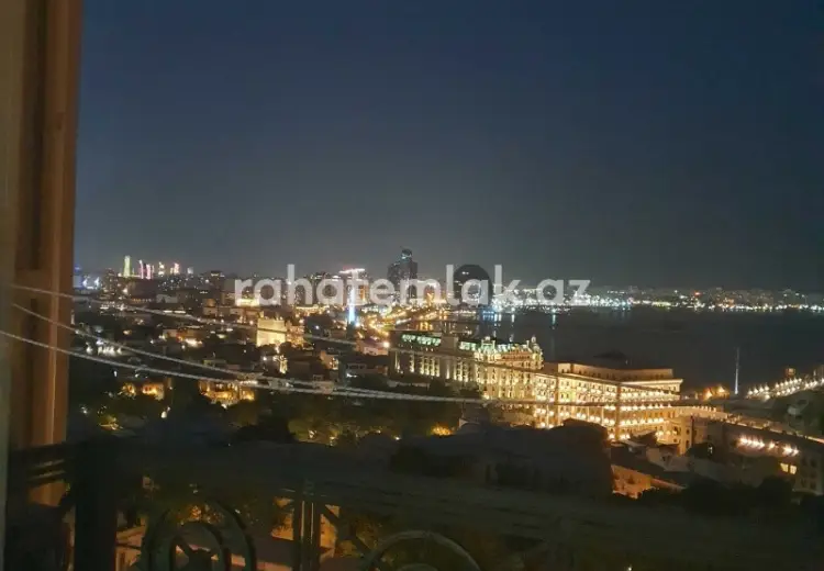 1 700 000 AZN - 4 otaqlı mənzil Satılır, Səbail, Bakı