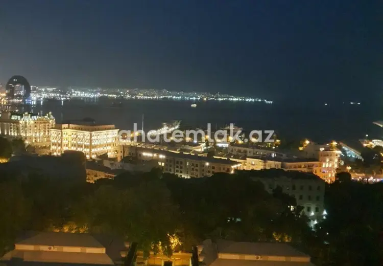 1 700 000 AZN - 4 otaqlı mənzil Satılır, Səbail, Bakı